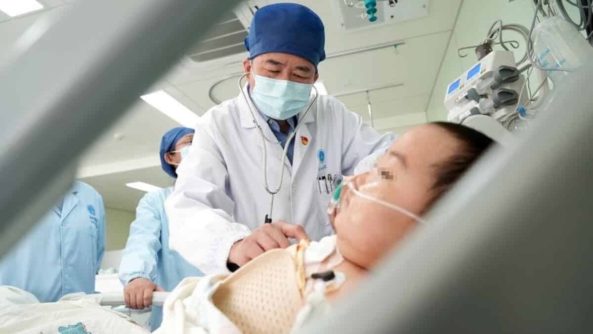 Дун Няньго и Union Hospital в Ухане провели уникальную операцию на сердце ребенку-0