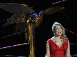 Мария Шукшина взорвала сеть раскрытием многомиллионных гонораров как цена патриотизма mariya shukshina vzorvala set raskrytiem mnogomillionnyh gonorarov kak czena patriotizma-tstpp-ru-174433738600-0