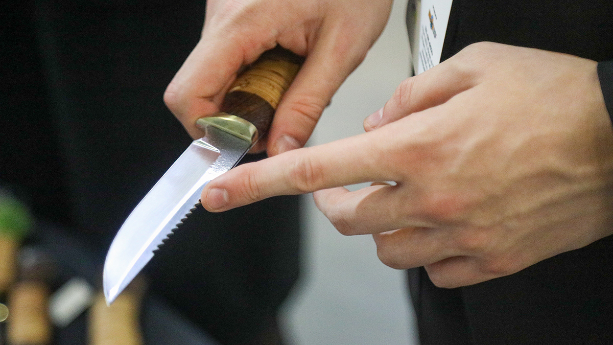 Суд вынес приговор мужчине, который пытался зарезать работника кафе в Москве