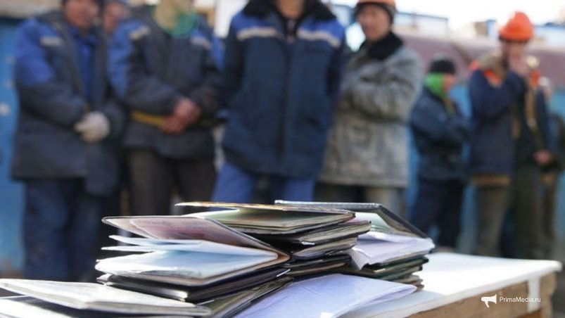 Строители-мигранты (тематическое фото) Арбитражный суд