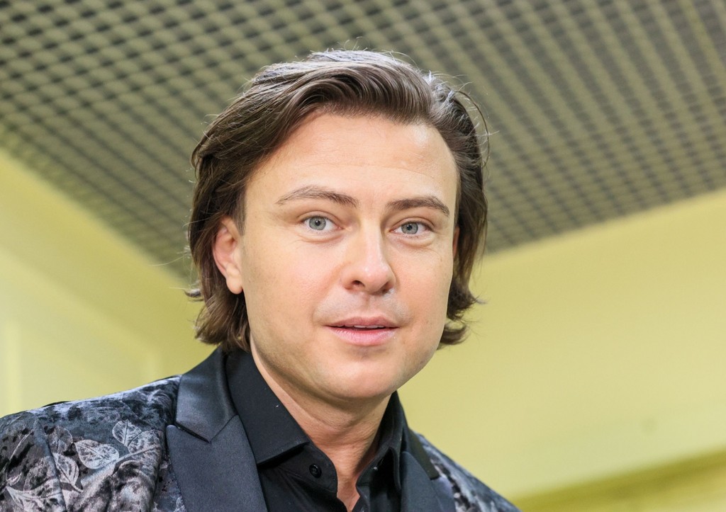 Психолог объяснила, почему Шаляпин выбирает женщин старшего возраста