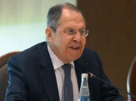 Сергей Лавров и Юрий Ушаков ведут новые переговоры России и США в кризисе sergej lavrov i yurij ushakov vedut novye peregovory rossii i ssha v krizise-tstpp-ru-174540722300-0