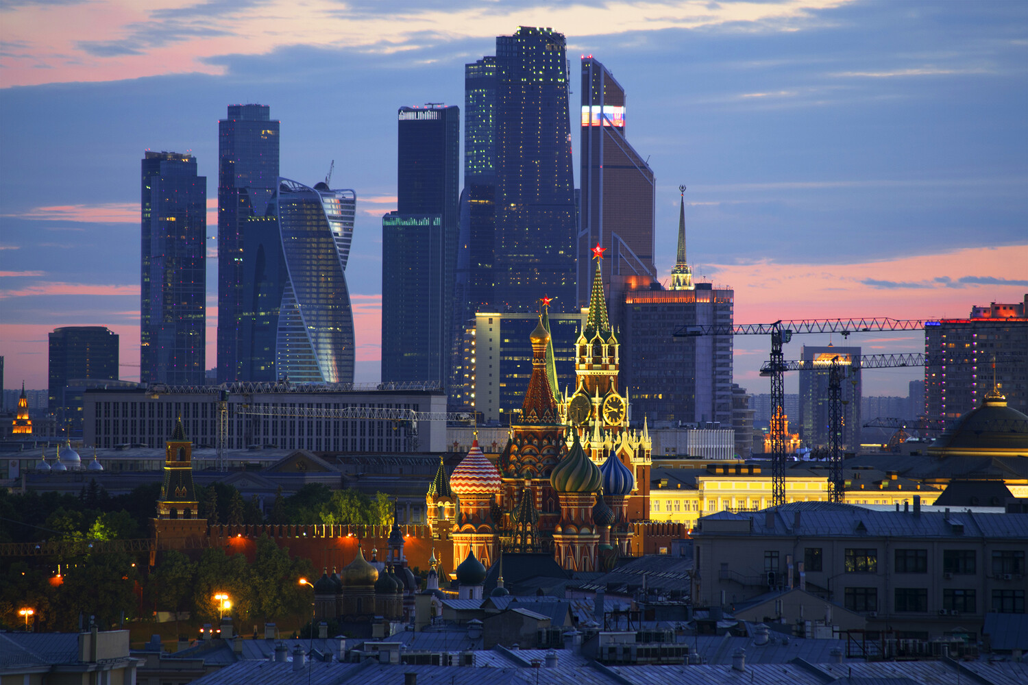 Технологический прогресс Москвы впечатляет Джона Саттона на фоне Сан-Франциско и Meta-0