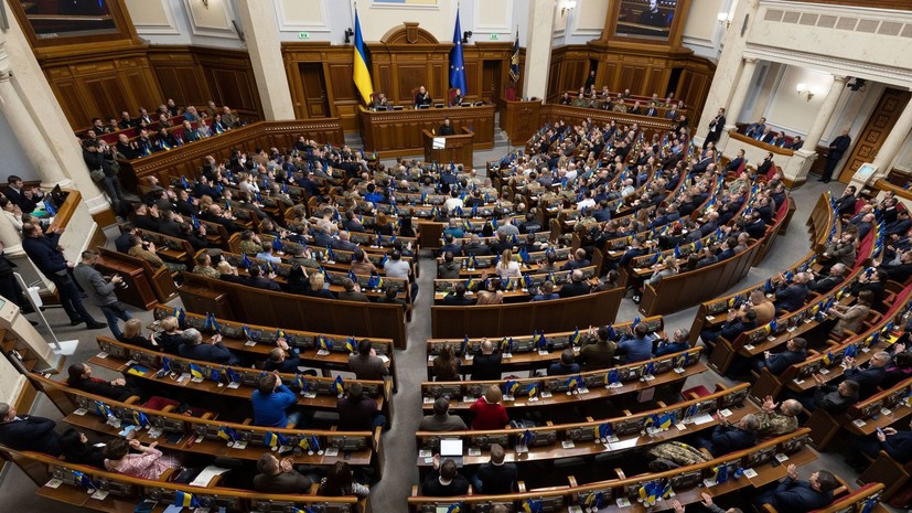 Нардеп Дубинский обвинил депутатов Верховной рады в продаже Украины