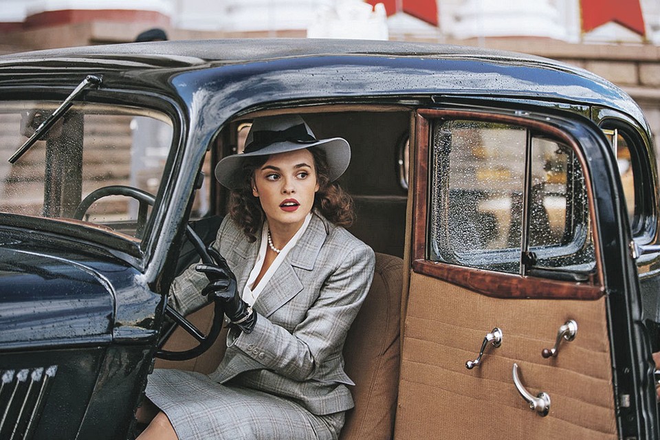 Все тут строится на глумлении небожителей над массой... (Ангелина Стречина.) Фото: Кадр из фильма «Любовь Советского Союза»