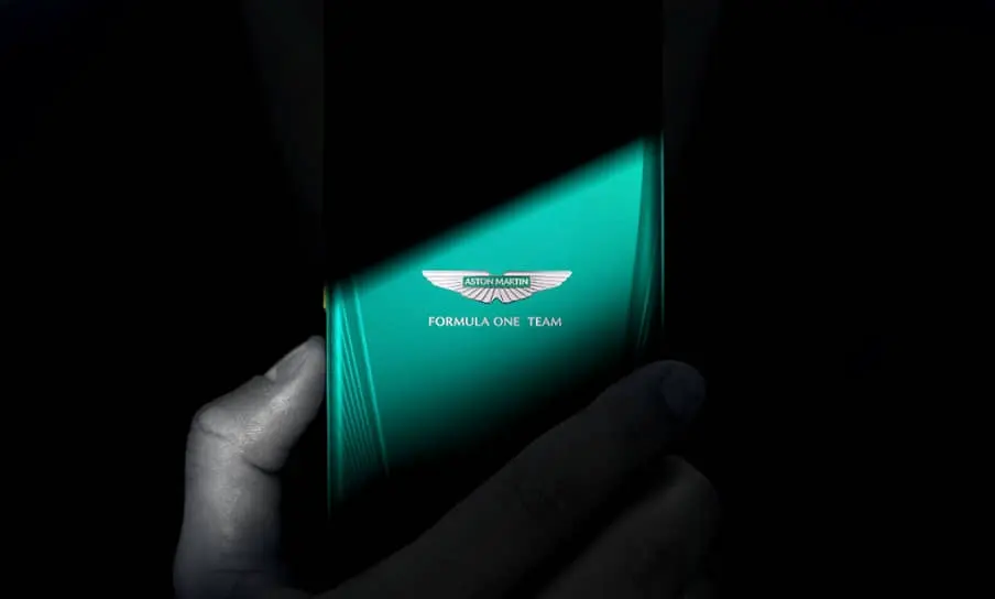 Realme и Aston Martin Aramco Formula One анонсировали уникальный смартфон с MediaTek-0