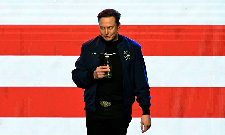 Илон Маск и Робин Денхолм уверены в будущем Tesla и планах роста-0
