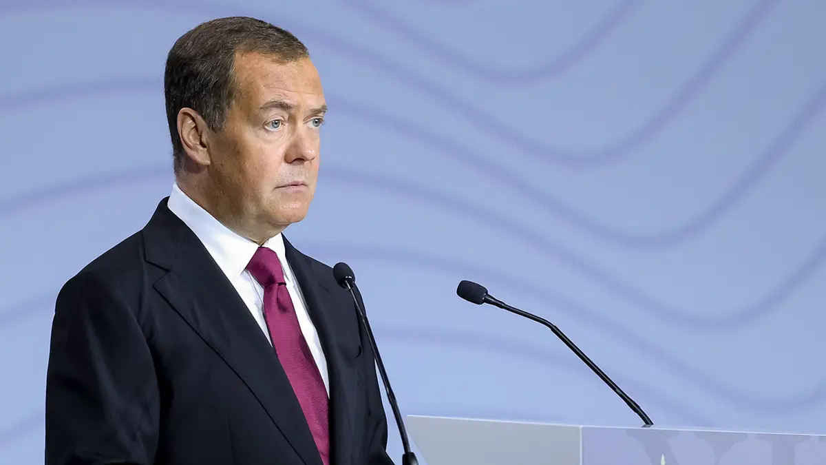 Медведев: Человечество находится на грани глобальной катастрофы
