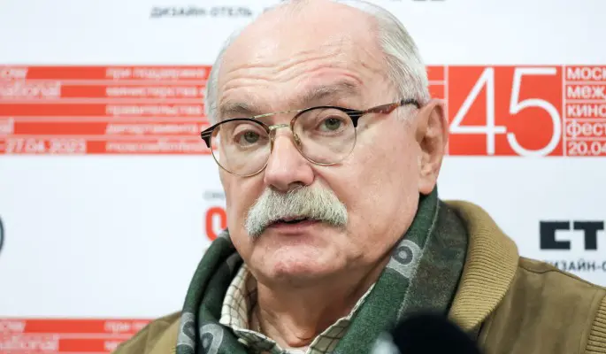 Михалков выгонит человека из своей команды лишь за один безобидный поступок