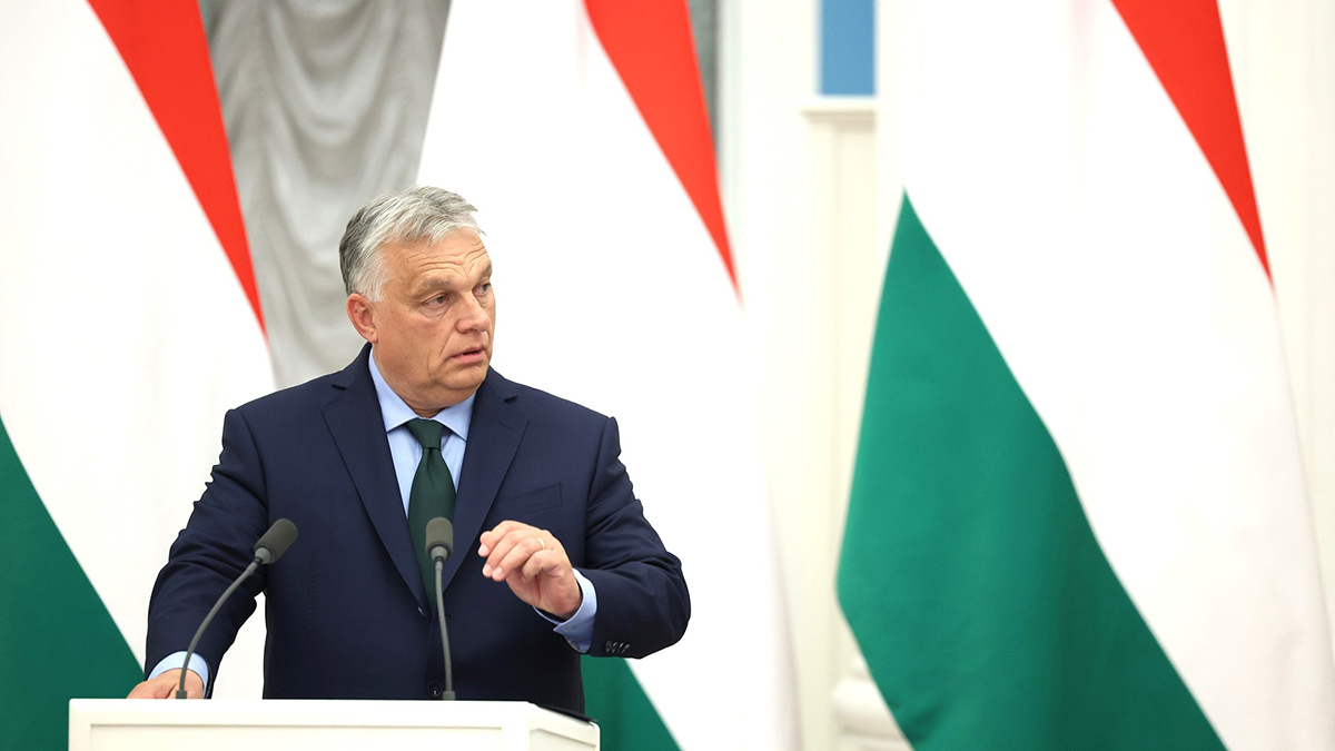 Орбан назвал позорным призыв фон дер Ляйен ускорить вступление Украины в ЕС