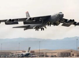 США проводят стратегическую модернизацию B-52 Stratofortress для нового века ssha provodyat strategicheskuyu modernizacziyu 52 dlya novogo veka-tstpp-ru-174655317000-0