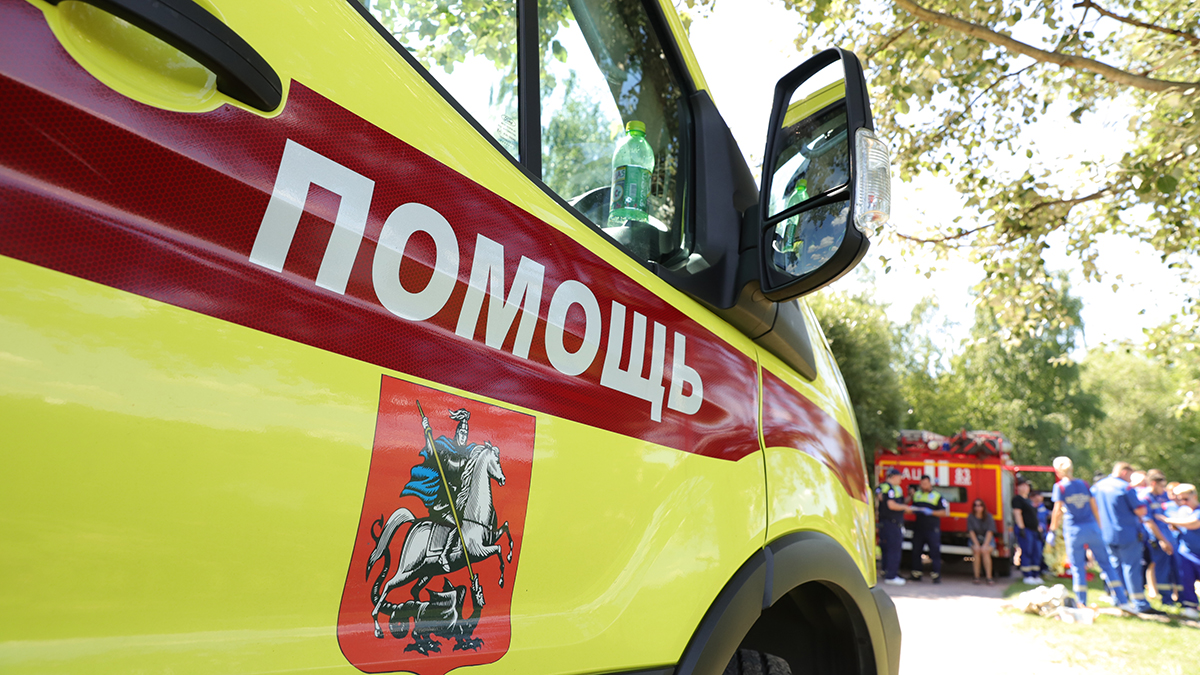 Двое детей пострадали в результате атаки ракетами ВСУ в Рыльске Курской области
