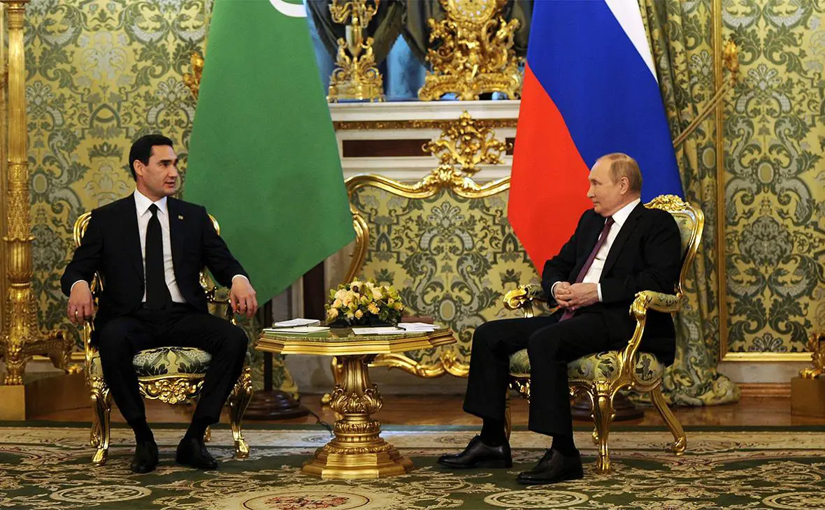 Владимир Путин с Сердаром Бердымухамедовым (Михаил Климентьев / Global Look Press / Keystone Press Agency)