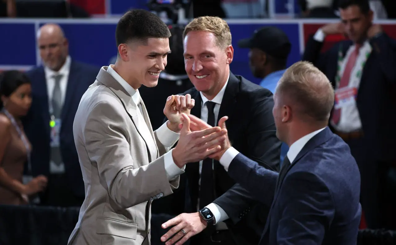 Российский баскетболист Егор Демин на драфте НБА (Sarah Stier / Getty Images)
