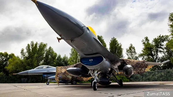 Генерал Попов назвал число оставшихся у Украины истребителей F-16