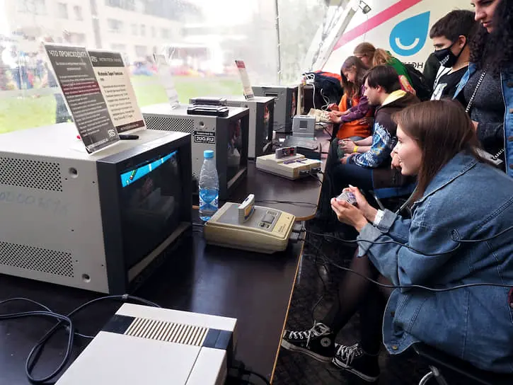 Виталий Ерошенко и Павел Антиликатор о магии Sega, Dendy, Mario и Nintendo 64-0