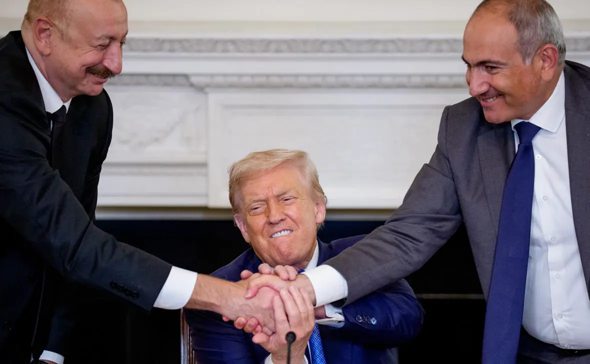 Ильхам Алиев, Дональд Трамп и Никол Пашинян (Andrew Harnik / Getty Images)