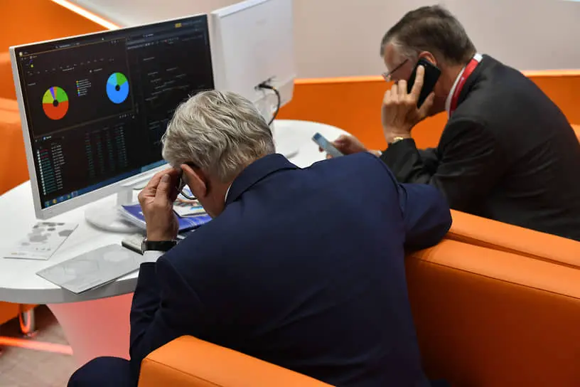 ОФЗ августа 2023 года упали на 43% после провала Минфина на рынке долга-0