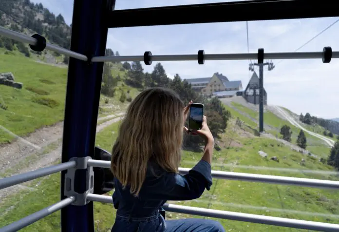 Билайн освещает внутренний туризм на примере Байкала, Архыза и Алтая-0