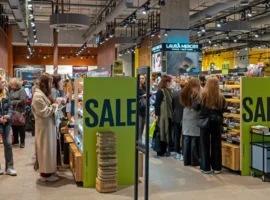 Клиенты Золотого яблока и Lloyds сообщили о сбоях, сервисы восстановили klienty zolotogo yabloka i soobshhili o sboyah servisy vosstanovili-tstpp-ru-0