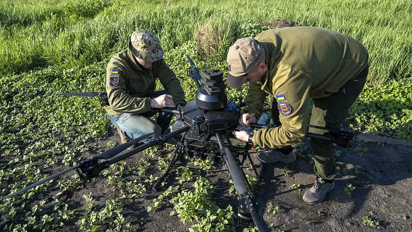 Дрон атаковал микроавтобус в Брянской области, водитель погиб