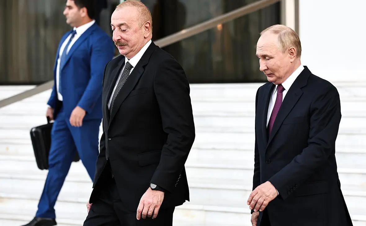 Ильхам Алиев и Владимир Путин (Михаил Терещенко / ТАСС)
