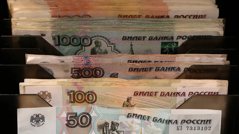 В ЯНАО назвали отрасли с зарплатами от 200 тысяч рублей