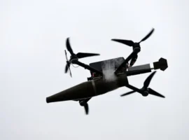 Александр Гусев сообщил о падении обломков беспилотника на жильё в Воронеже aleksandr gusev soobshhil o padenii oblomkov bespilotnika na zhilyo v voronezhe-tstpp-ru-0