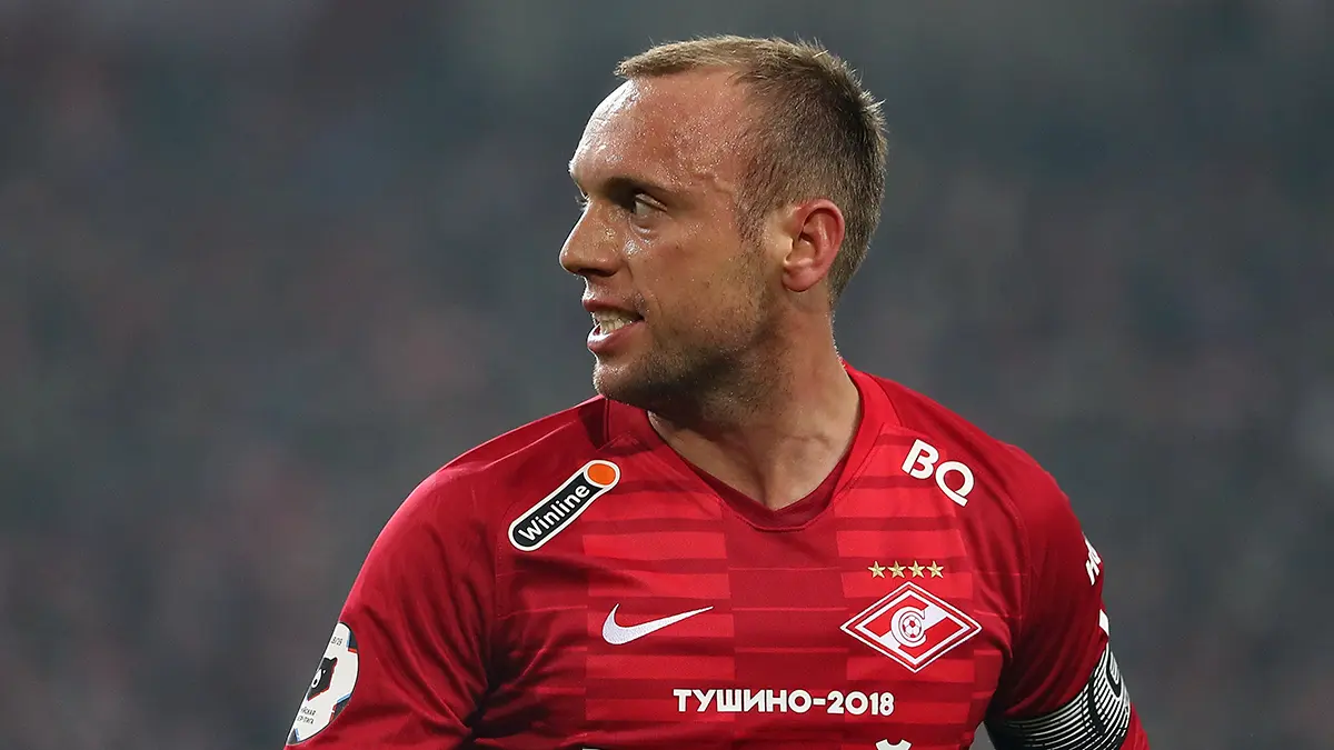 Футболист Денис Глушаков и баскетболист Сергей Моня включены в базу «Миротворца»*