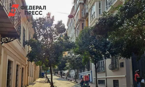 Генконсульство РФ в Анталье оказывает помощь после смерти российской туристки в Аланье-0