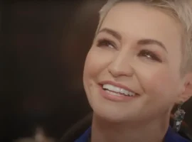 Катя Лель и Анастасия Волочкова сделали подарки мамам в День матери katya lel i anastasiya volochkova sdelali podarki mamam v den materi-tstpp-ru-0