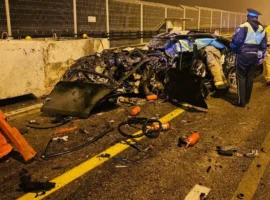 На Крымском мосту произошло ДТП с участием Мерседеса и автобуса na krymskom mostu proizoshlo dtp s uchastiem mersedesa i avtobusa-tstpp-ru-0