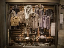 Польша остановила продажу памятных вещей узников концлагерей в Германии polsha ostanovila prodazhu pamyatnyh veshhej uznikov konczlagerej v germanii-tstpp-ru-0