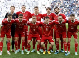 sbornaya rossii i rfs posetyat piskarevskoe kladbishhe v pamyat o blokadnom leningrade-tstpp-ru-0