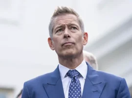 Шон Даффи оптимистично оценивает работу аэропортов США при шатдауне shon daffi optimistichno oczenivaet rabotu aeroportov ssha pri shatdaune-tstpp-ru-0