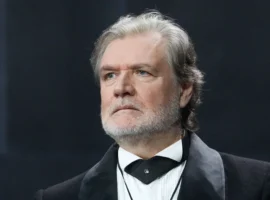 Владимир Симонов стал неугасимой звездой Театра Вахтангова на кладбище vladimir simonov stal neugasimoj zvezdoj teatra vahtangova na kladbishhe-tstpp-ru-0