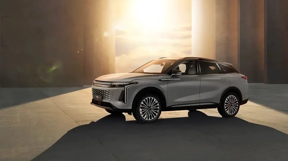 Exeed RX 2025 представляет новый автомобиль с привлекательными ценами и технологиями-0