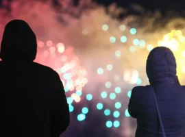 Иван Соловьев и Дмитрий Бондарь разъяснили важные правила празднования Нового года ivan solovev i dmitrij bondar razyasnili vazhnye pravila prazdnovaniya novogo goda-tstpp-ru-0