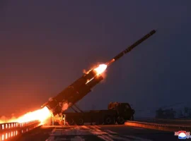 Ким Чен Ын устроил громкие испытания ракет КНДР на фоне ударов HIMARS kim chen yn ustroil gromkie ispytaniya raket kndr na fone udarov -tstpp-ru-0