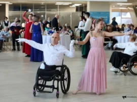 oleg kozhemyako otkryl yarkij inklyuzivnyj bal v dvfu vladivostoka-tstpp-ru-0