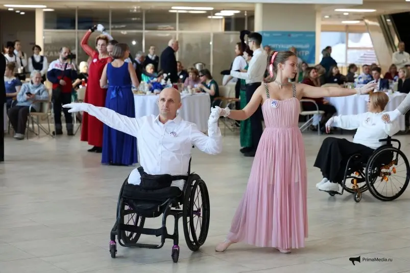 Во Владивостоке прошёл первый инклюзивный губернаторский бал "Бриз души" ИА PrimaMedia