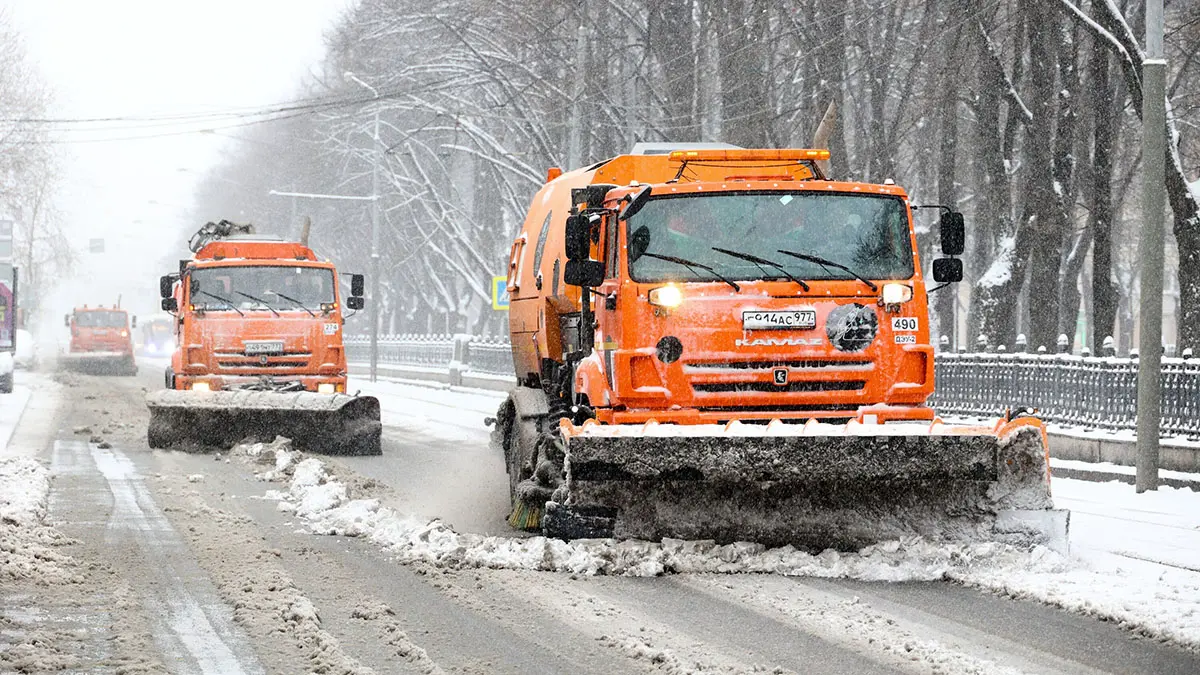 Городские службы перевели в режим повышенной готовности из-за метели