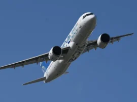 Ростех и Мантуров рассказывают о планах по увеличению дальности МС-21 rosteh i manturov rasskazyvayut o planah po uvelicheniyu dalnosti ms21-tstpp-ru-0