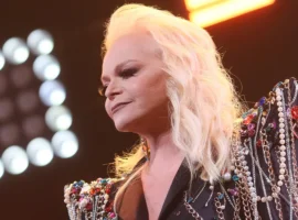 Верховный суд России рассмотрит дело о квартире Ларисы Долиной с участием Полины Лурье verhovnyj sud rossii rassmotrit delo o kvartire larisy dolinoj s uchastiem poliny lure-tstpp-ru-0