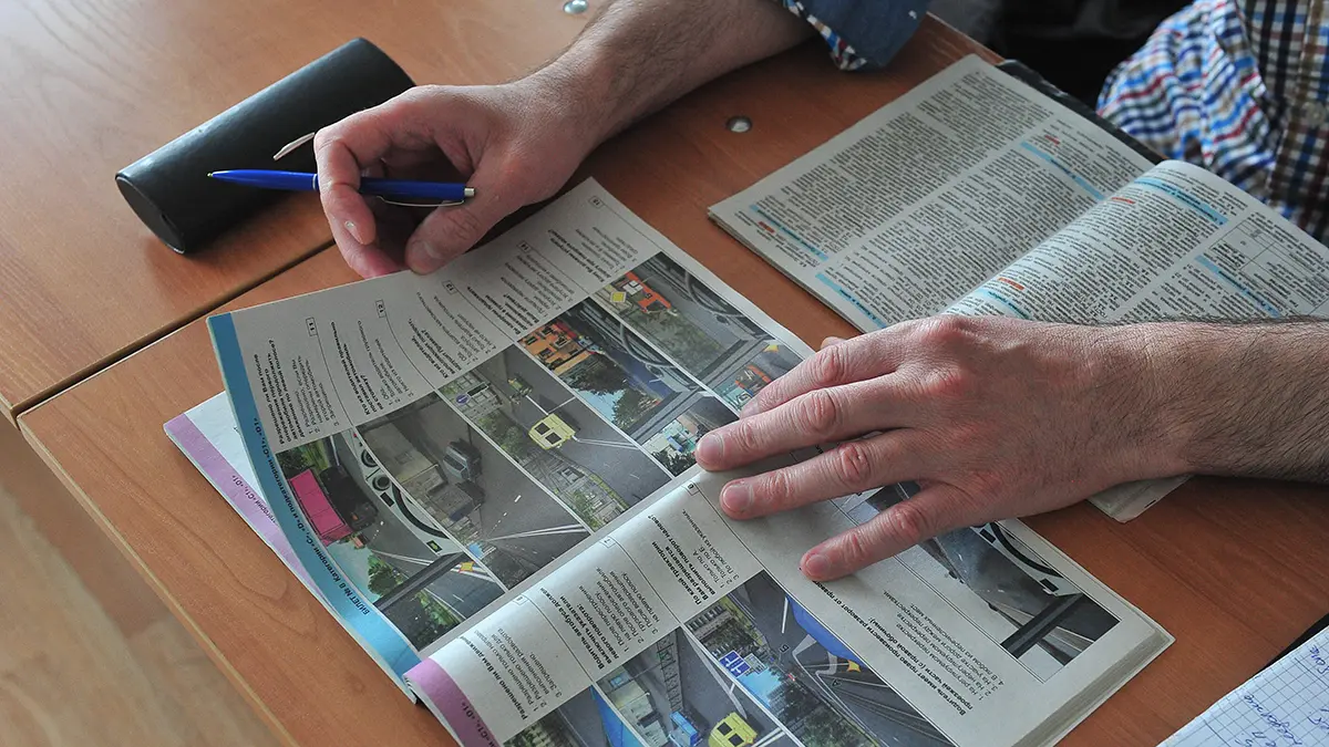 В РФ предложили ввести госпошлину за каждую попытку сдачи экзамена на права: плюсы и минусы