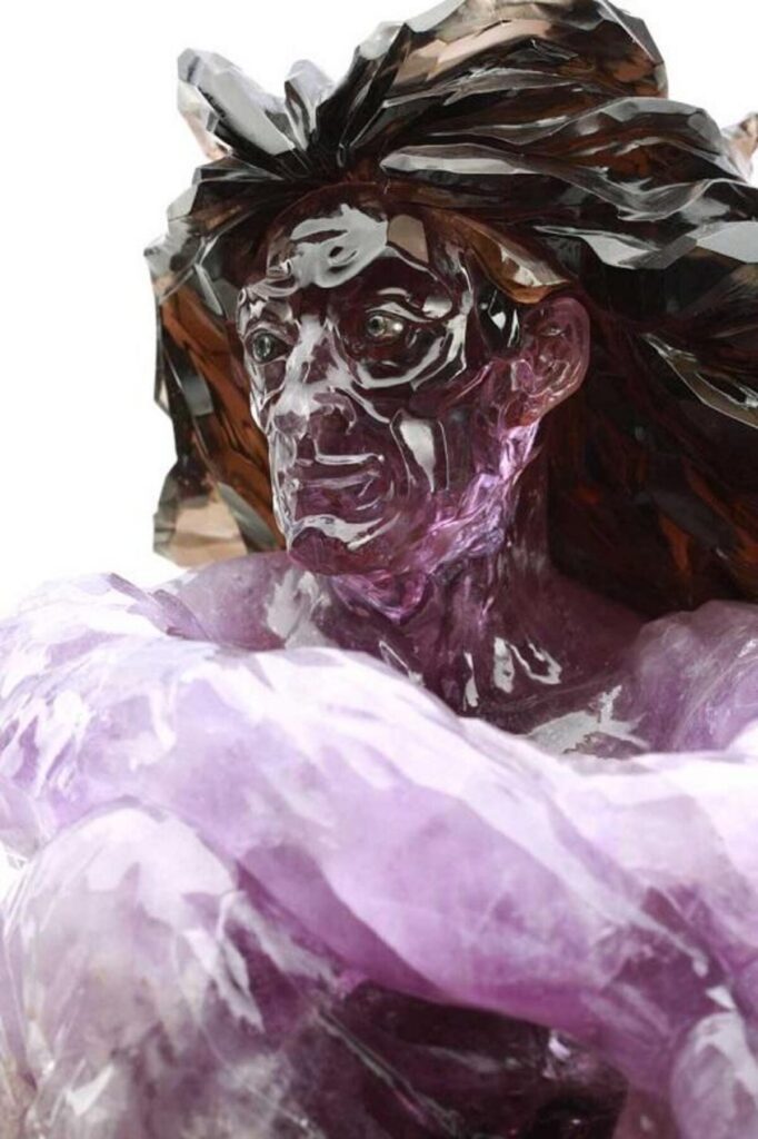 Произведение из аметиста, дымчатого кварца и стали