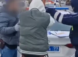 Московские полицейские успешно задержали мужчину с N-метилэфедроном в такси moskovskie policzejskie uspeshno zaderzhali muzhchinu s metilefedronom v taksi-tstpp-ru-0