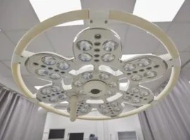 Олег Кожемяко контролирует ситуацию с ДТП автобуса в Приморье oleg kozhemyako kontroliruet situacziyu s dtp avtobusa v primore-tstpp-ru-0