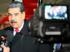 Оптимизм Николаса Мадуро, Владимира Падрино Лопеса и Дональда Трампа optimizm nikolasa maduro vladimira padrino lopesa i donalda trampa-tstpp-ru-0