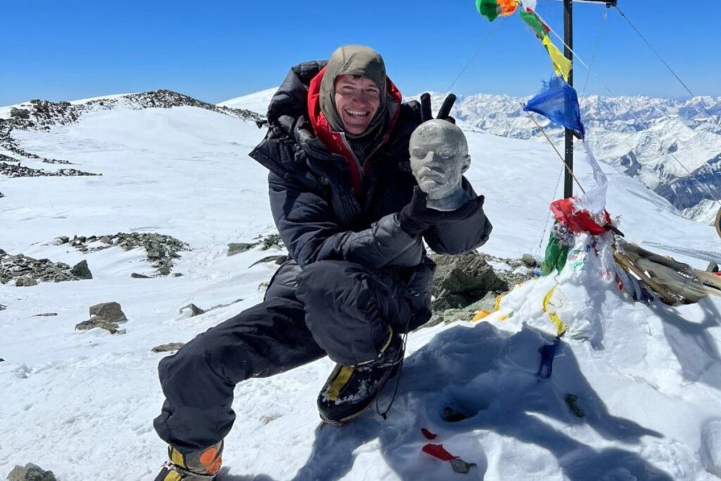 Пик Ленина, Таджикистан